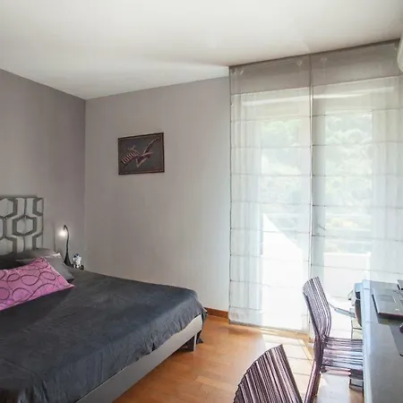 Rue Paratojo 5 Eme Etage *